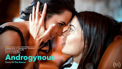 Sensuous Kerry and Roxy's sexy lingerie movie