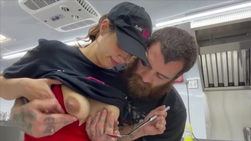 Cute Alynova1's oral action Free Porn Videos | BestPornHubs.