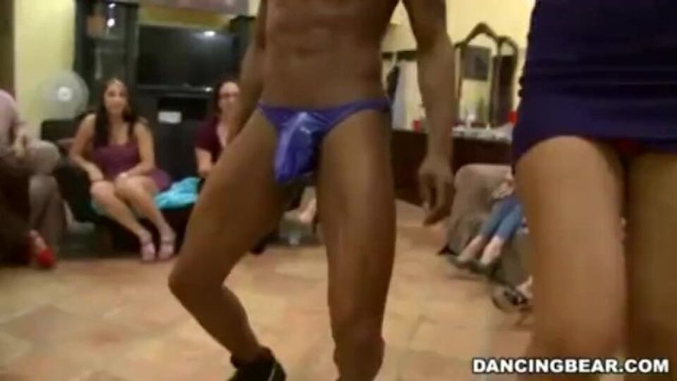 Smiling mantrap's blowjobs clip Free Porn Videos | BestPornHubs.