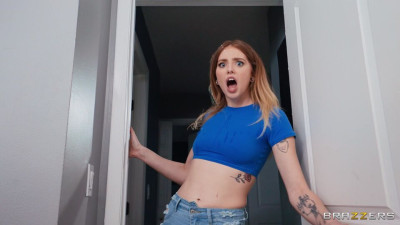Lucy and Money's doggystyle scene